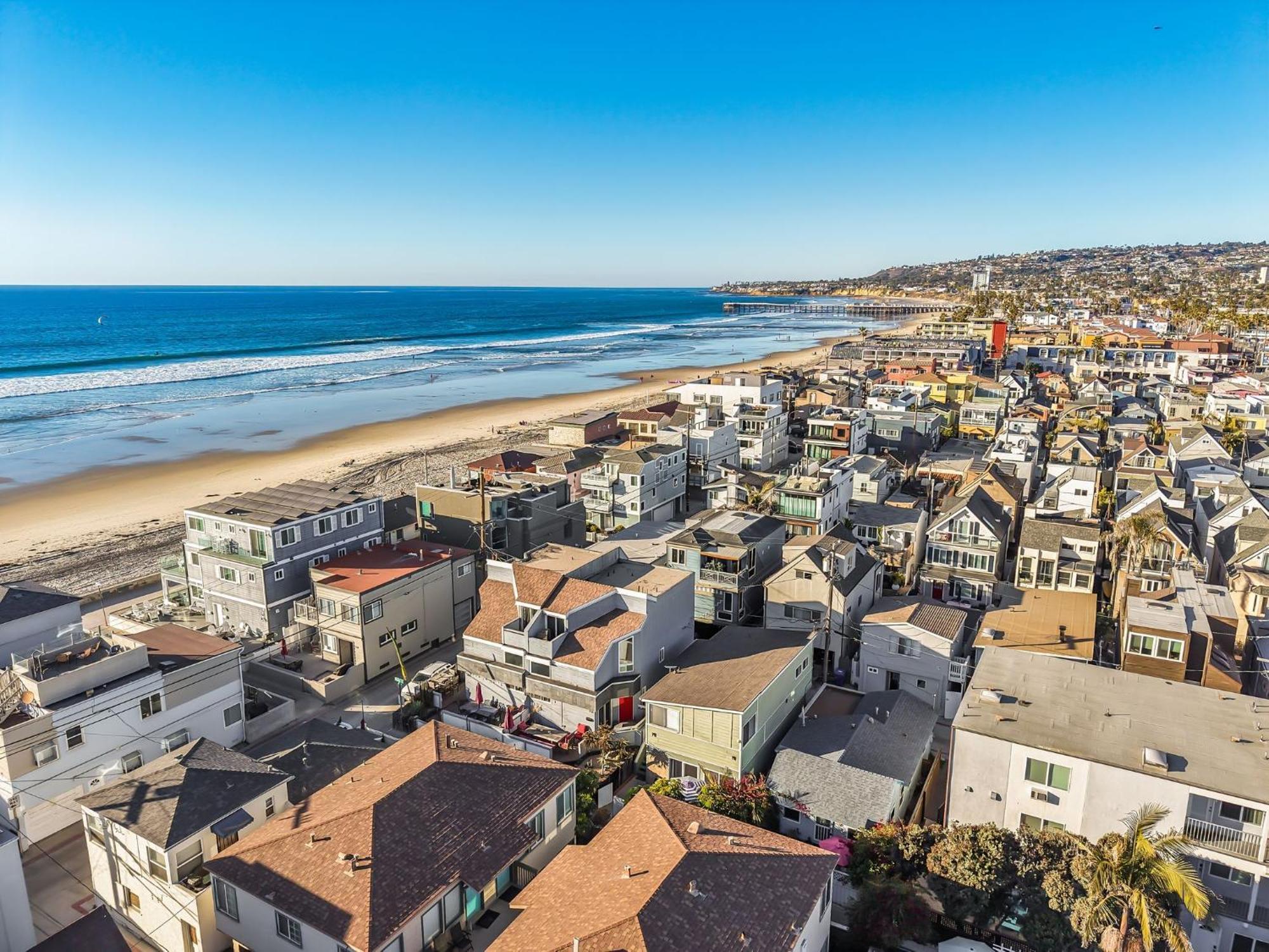 Stunning Haven! Steps To The & Pet Friendly! San Diego
