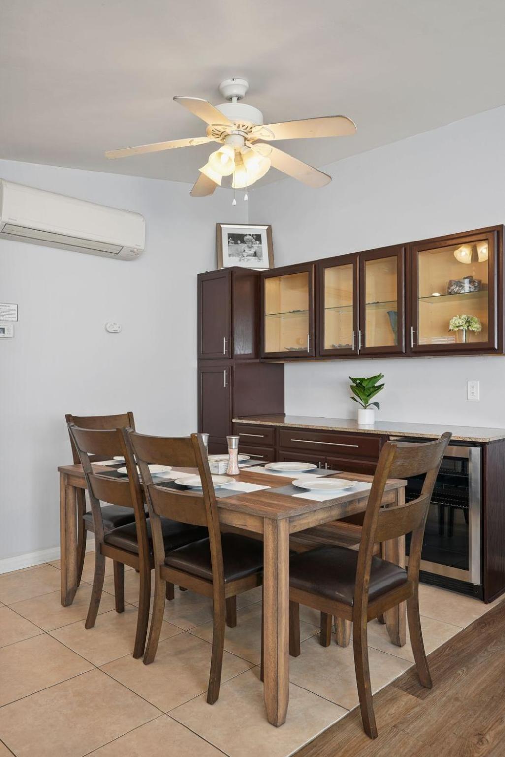 Stunning Haven! Steps To The & Pet Friendly! * San Diego